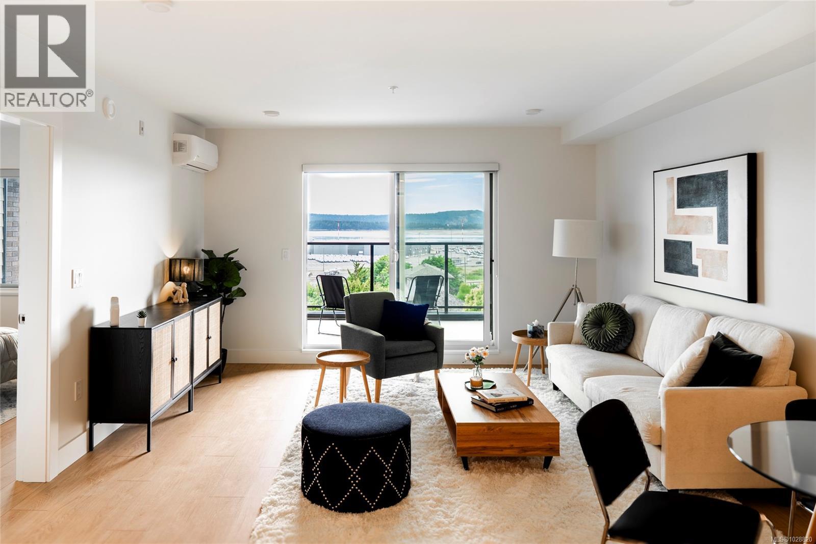 #304 45 Haliburton St - 1