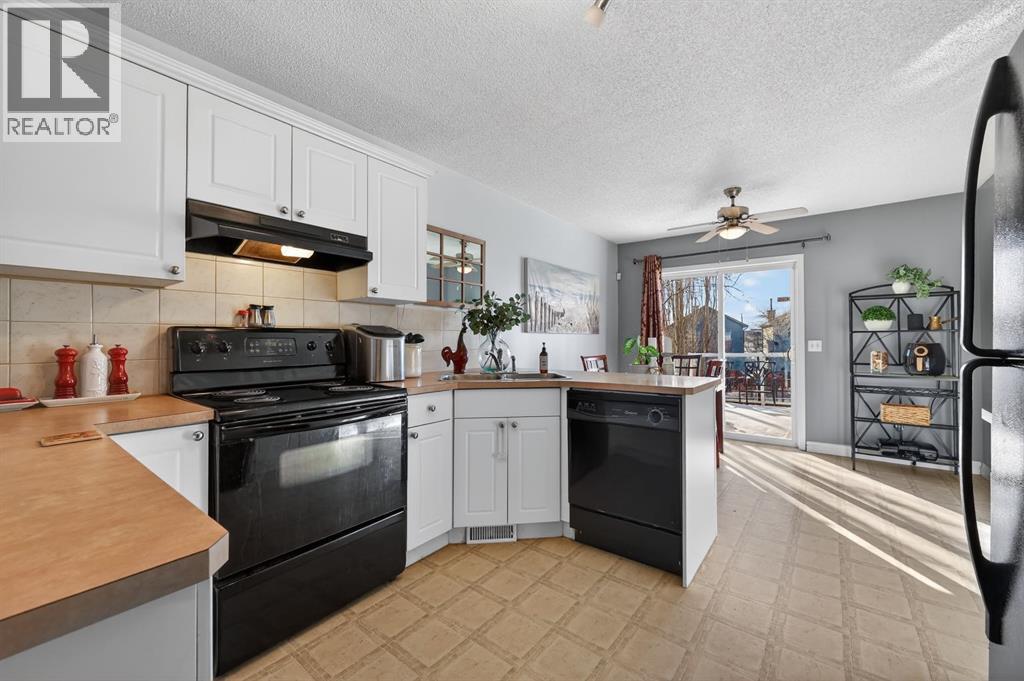 Single Family House Bi-level for Sale in  Covepark Place NE Coventry Hills Calgary 