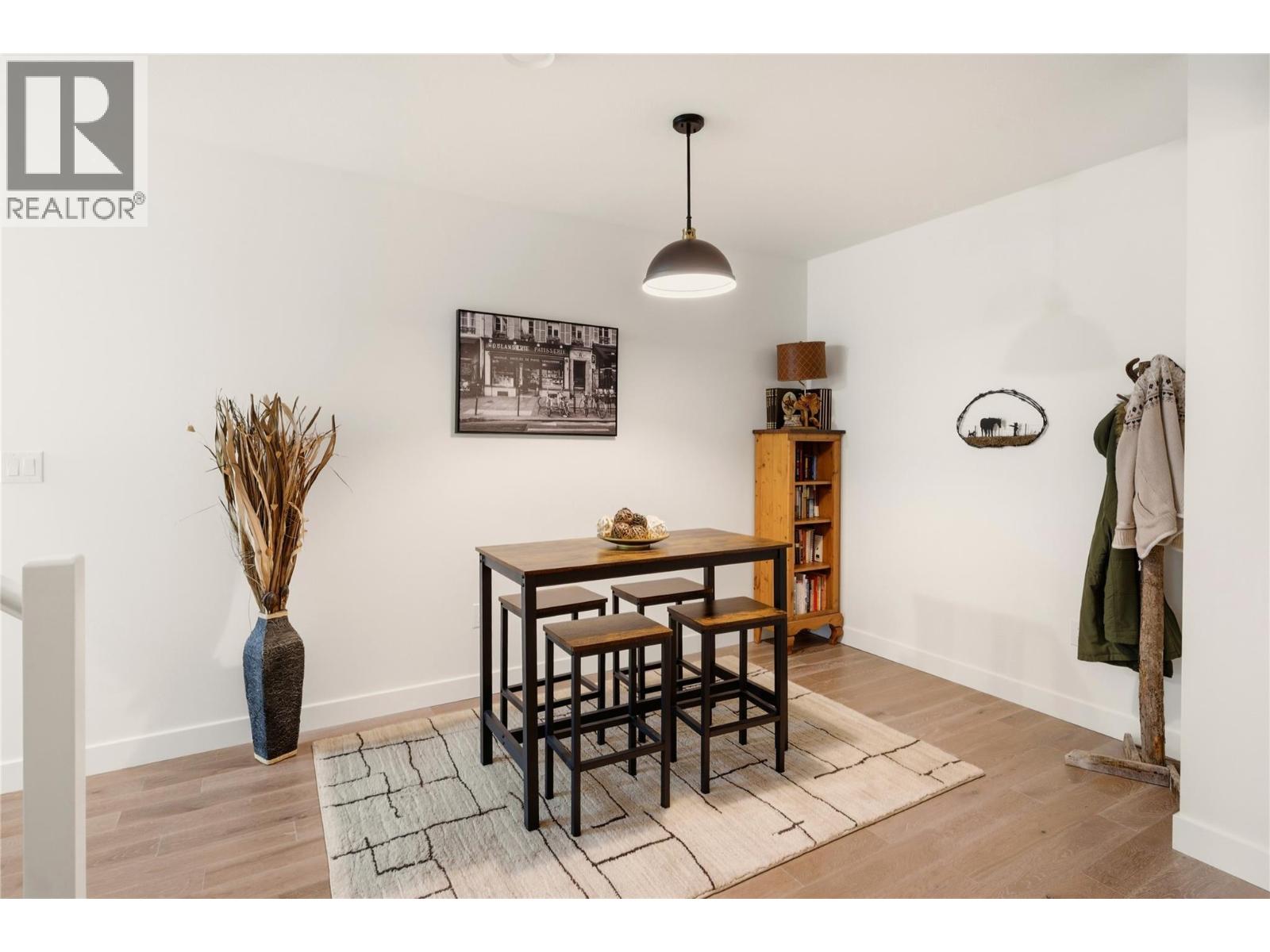  2110 Lawrence Avenue, Penticton