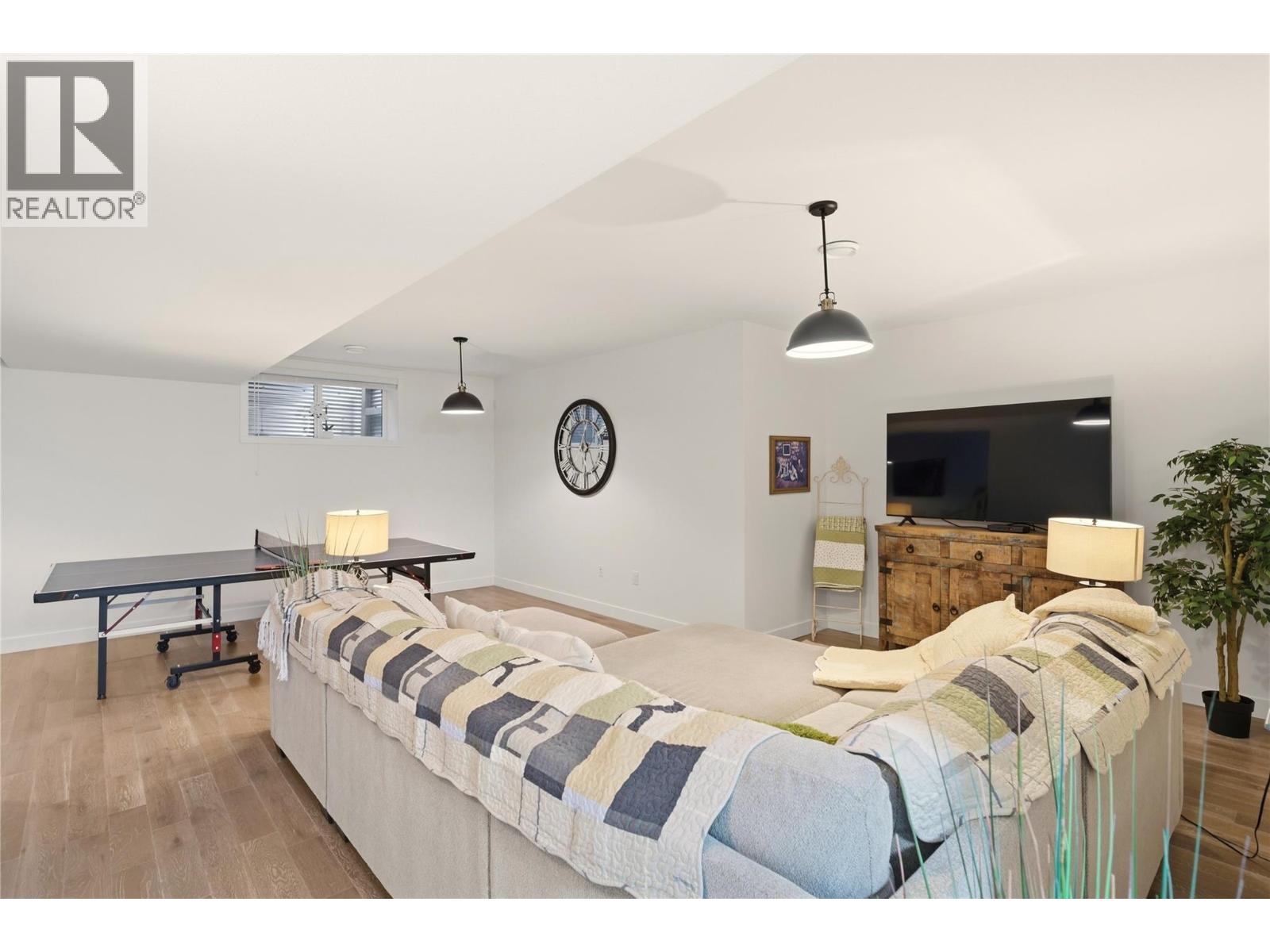  2110 Lawrence Avenue, Penticton