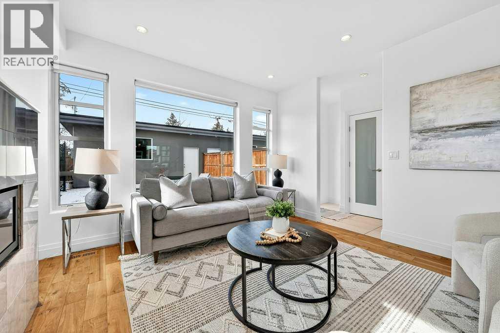 Single Family House for Sale in   Avenue SW Glenbrook Calgary 