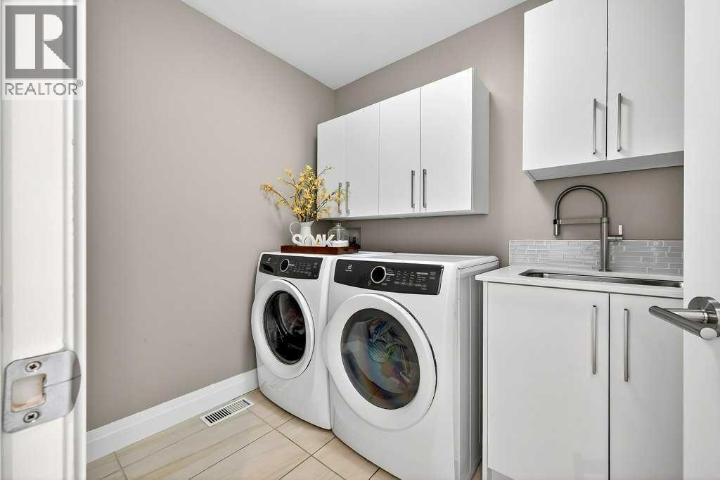 Single Family House for Sale in   Avenue SW Glenbrook Calgary 