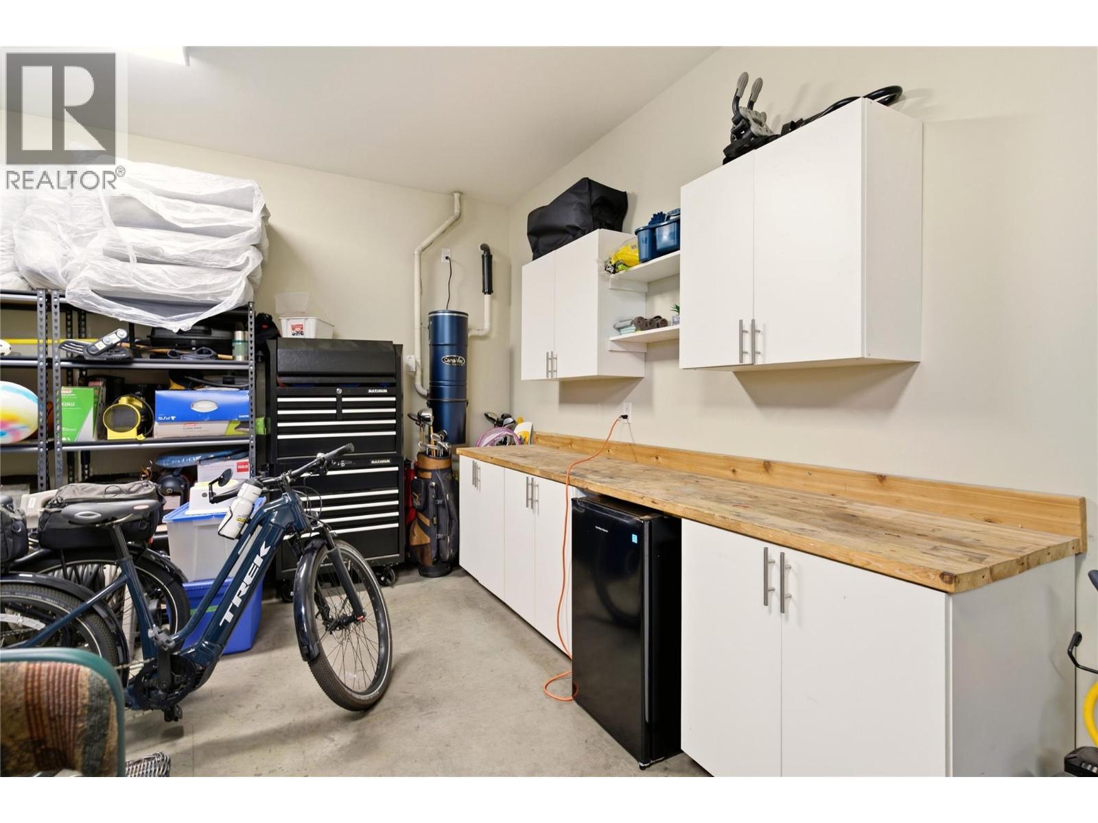  2110 Lawrence Avenue, Penticton