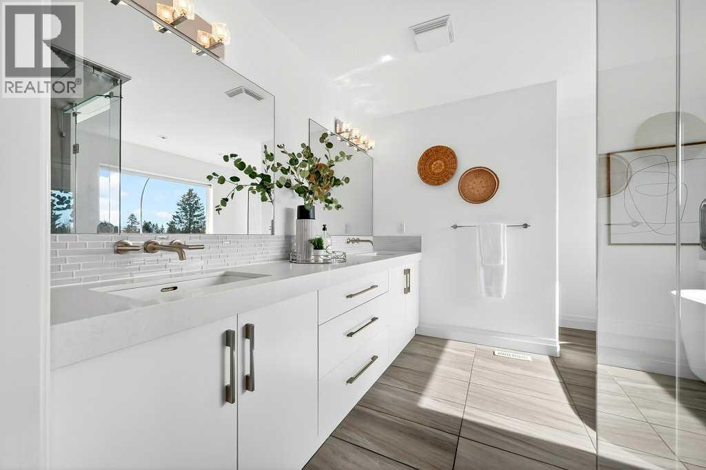 Single Family House for Sale in   Avenue SW Glenbrook Calgary 