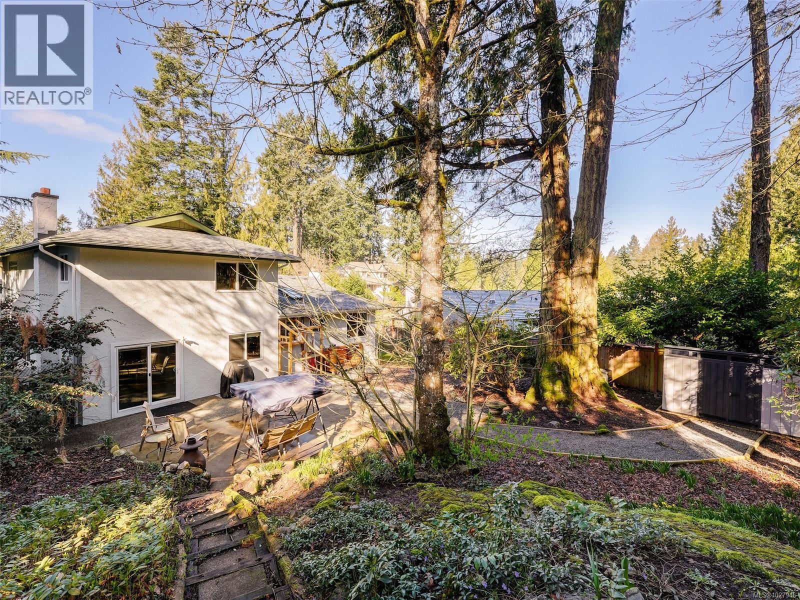  6740 Amwell Drive, Central Saanich