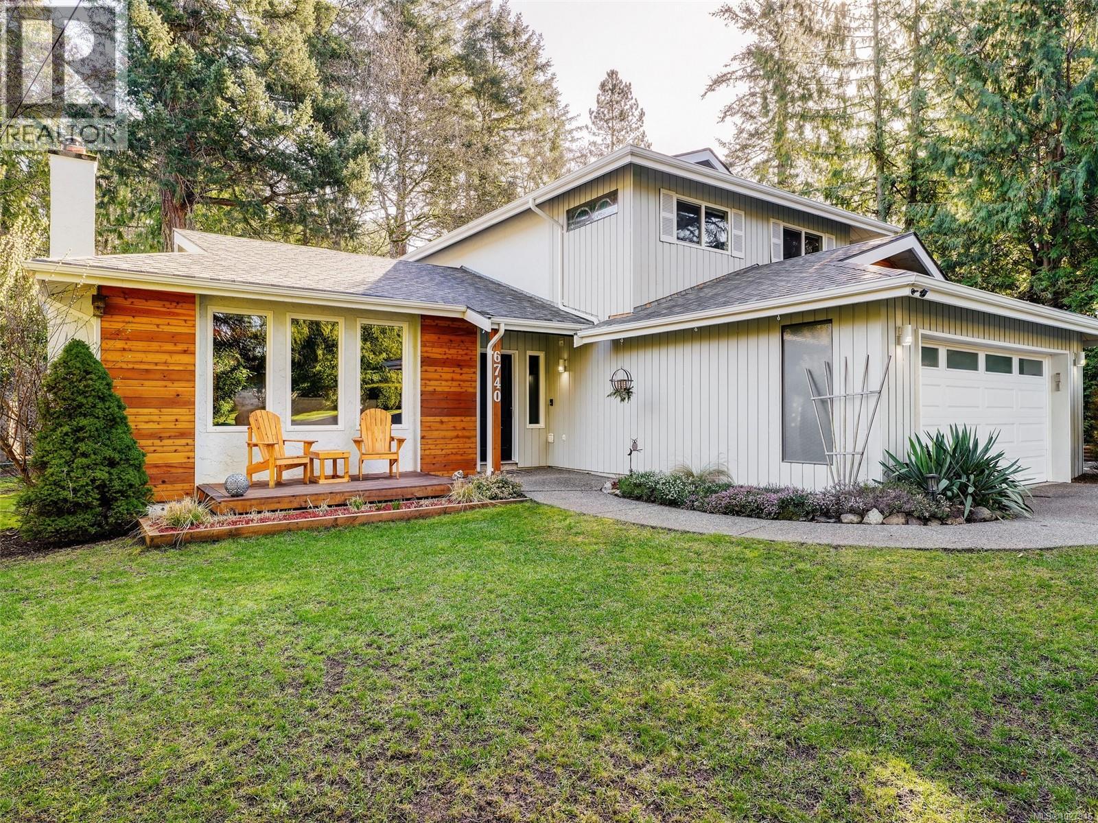  6740 Amwell Drive, Central Saanich