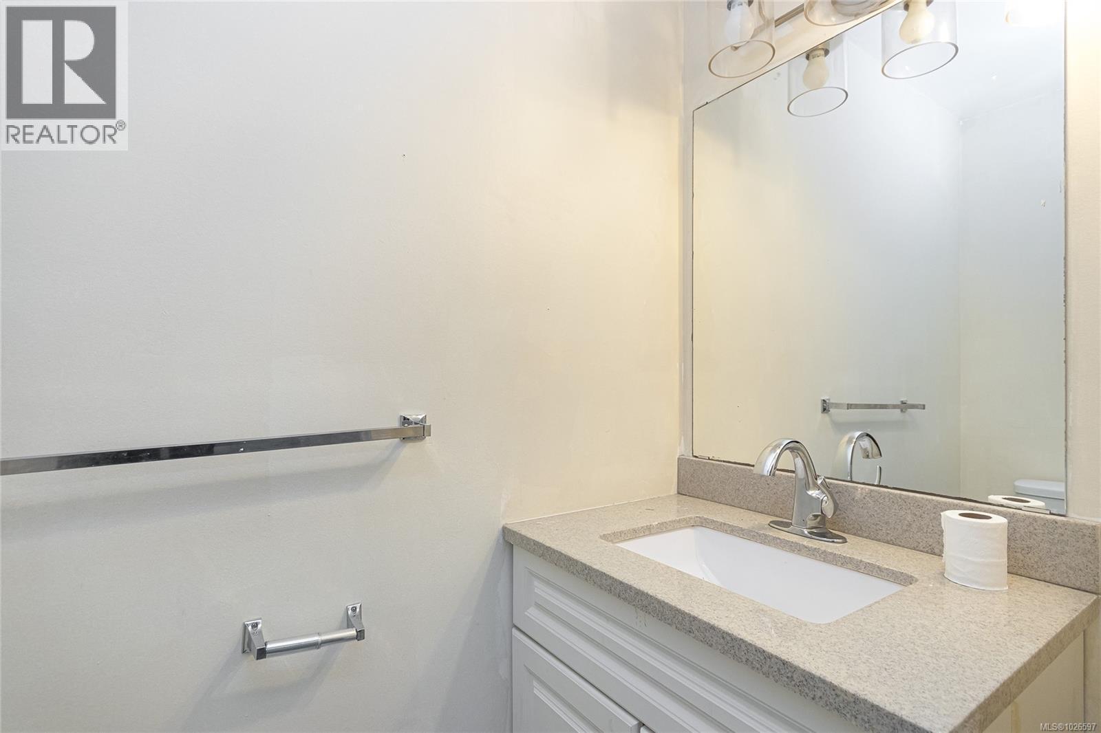  375 Kislingbury Lane, View Royal