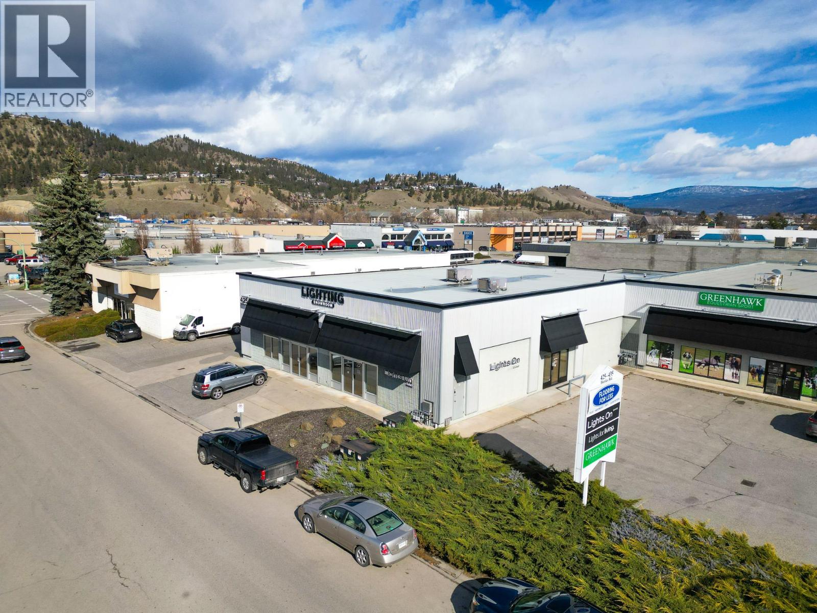 425 & 427 Banks Road, Kelowna