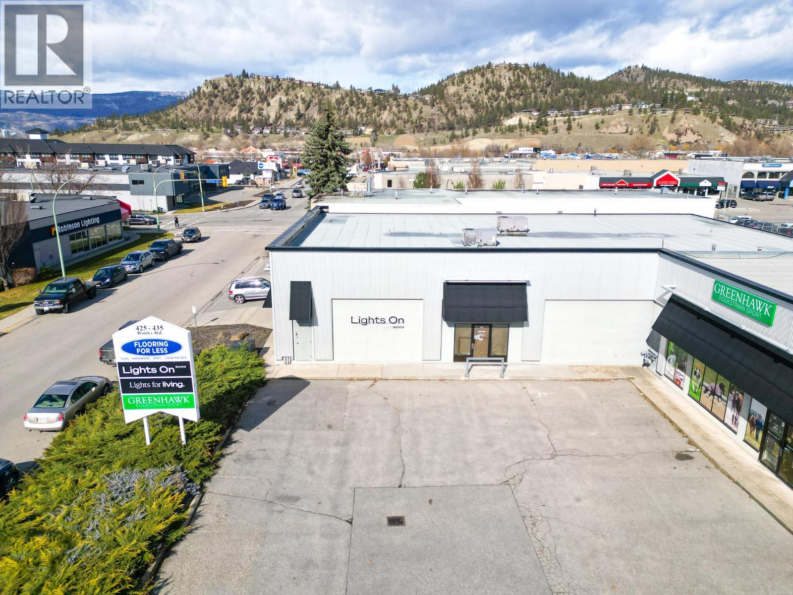 425 & 427 Banks Road, Kelowna