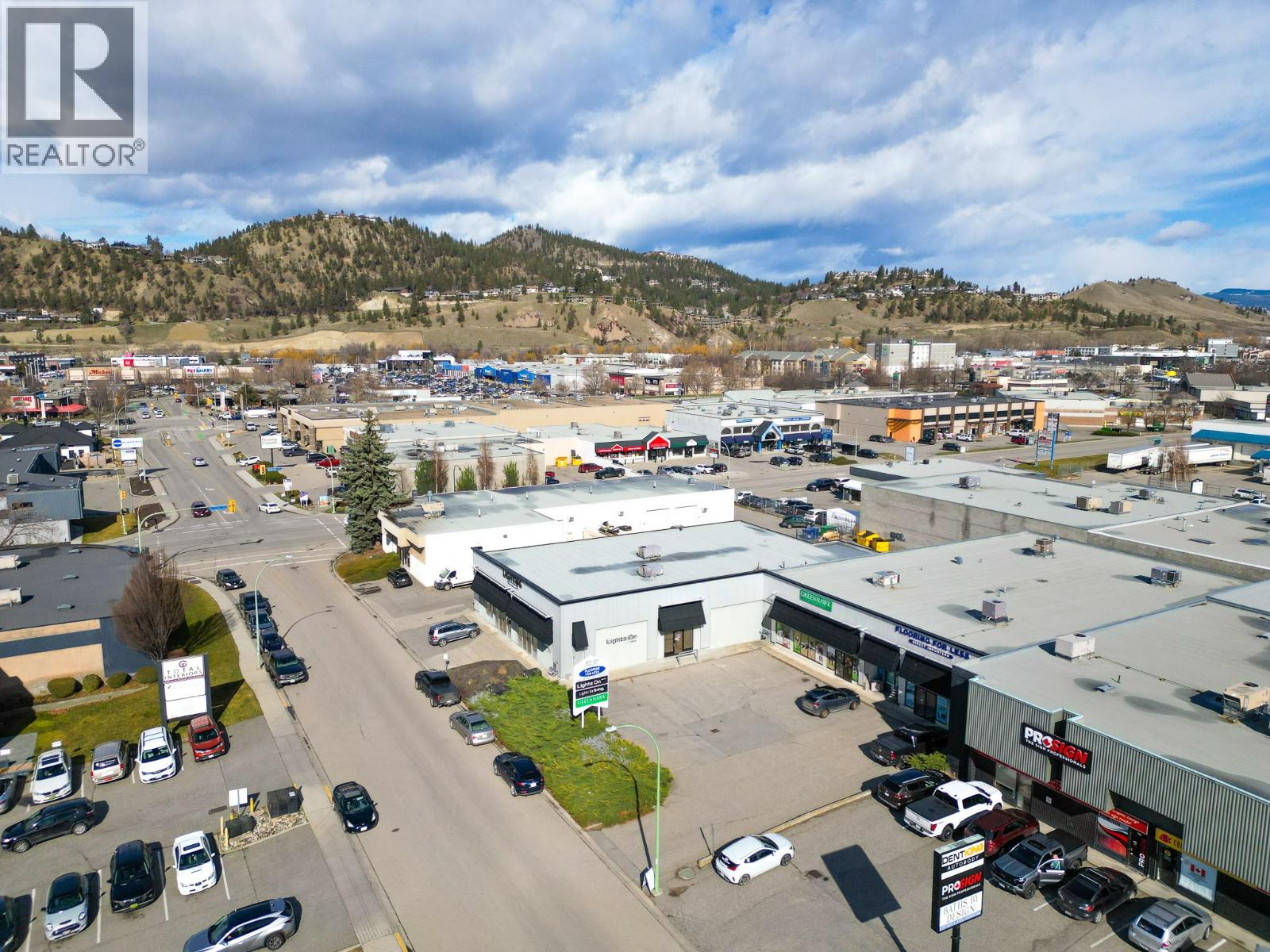 425 Banks Road, Kelowna