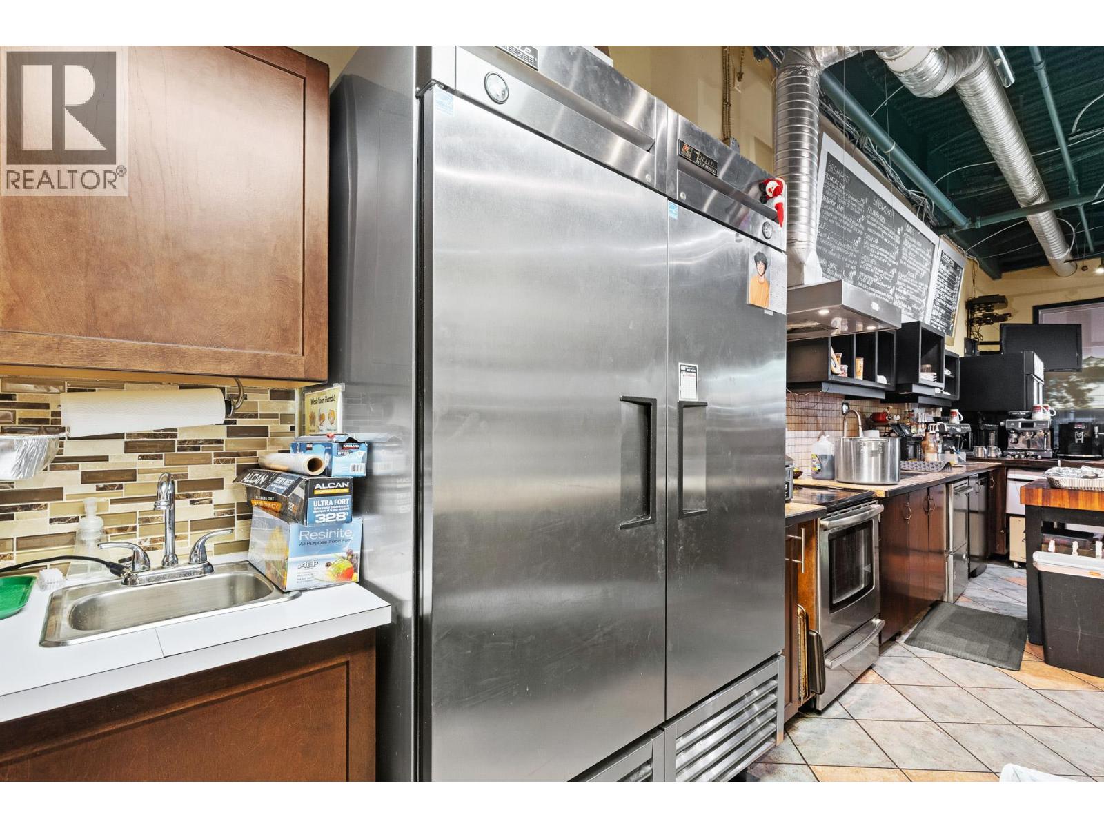 107 3330 Richter Street, Kelowna