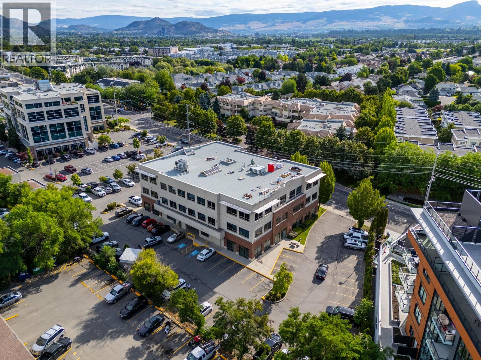 107 3330 Richter Street, Kelowna