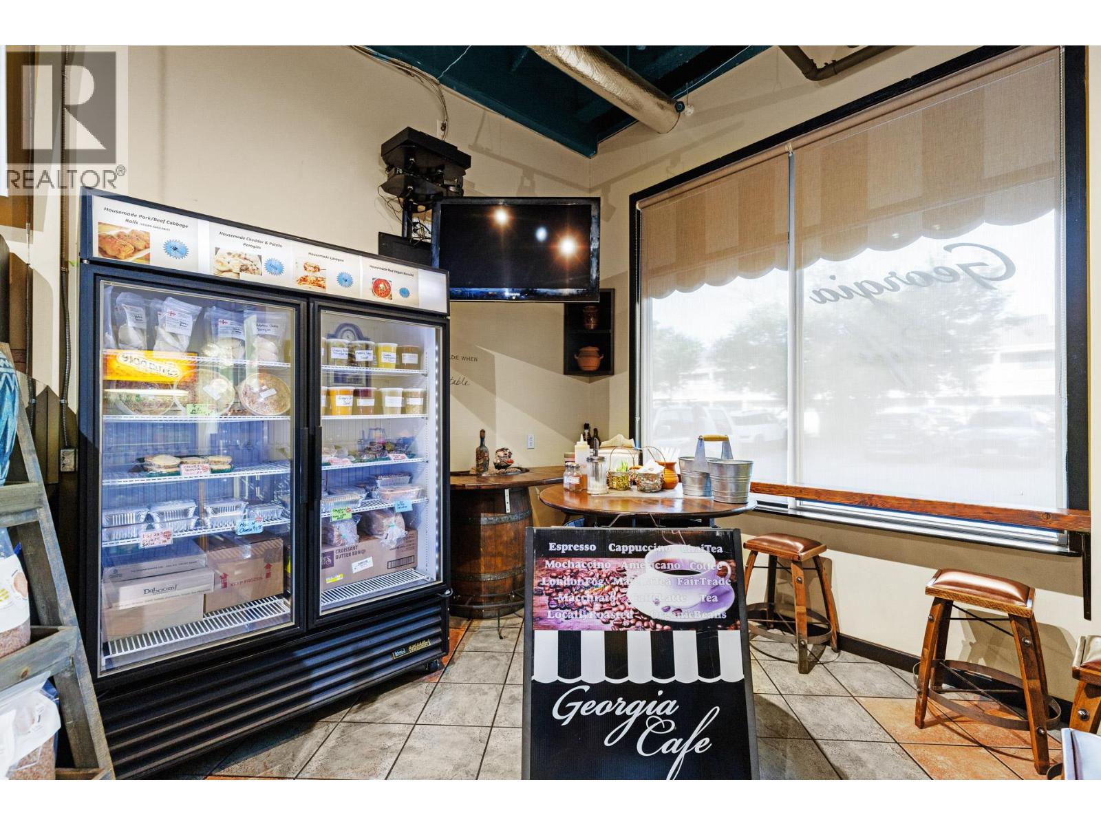 107 3330 Richter Street, Kelowna