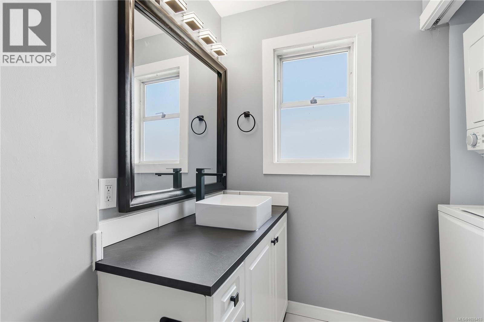 #B 3002 CEDAR HILL RD - 10