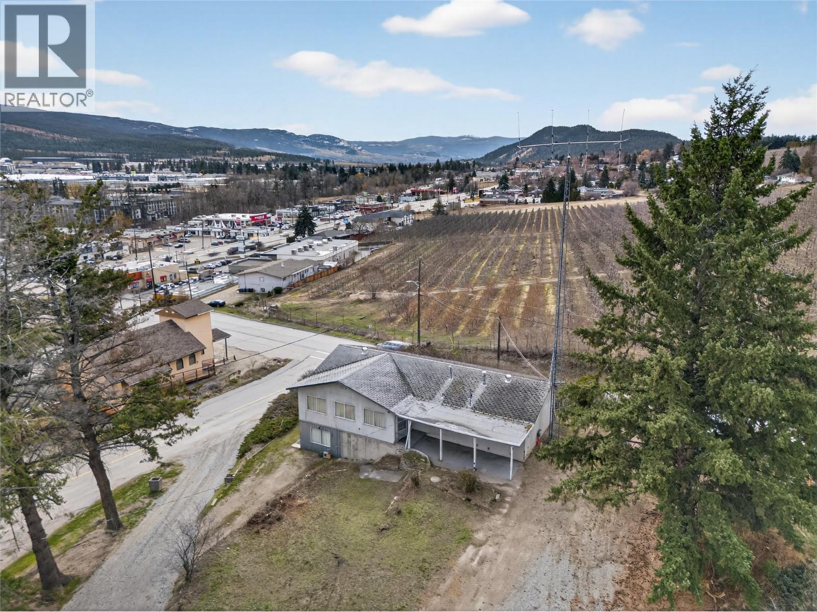 10114 Newene Road, Lake Country