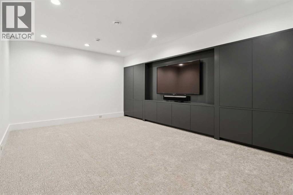 Single Family House for Sale in  A Street SW Parkhill Calgary 