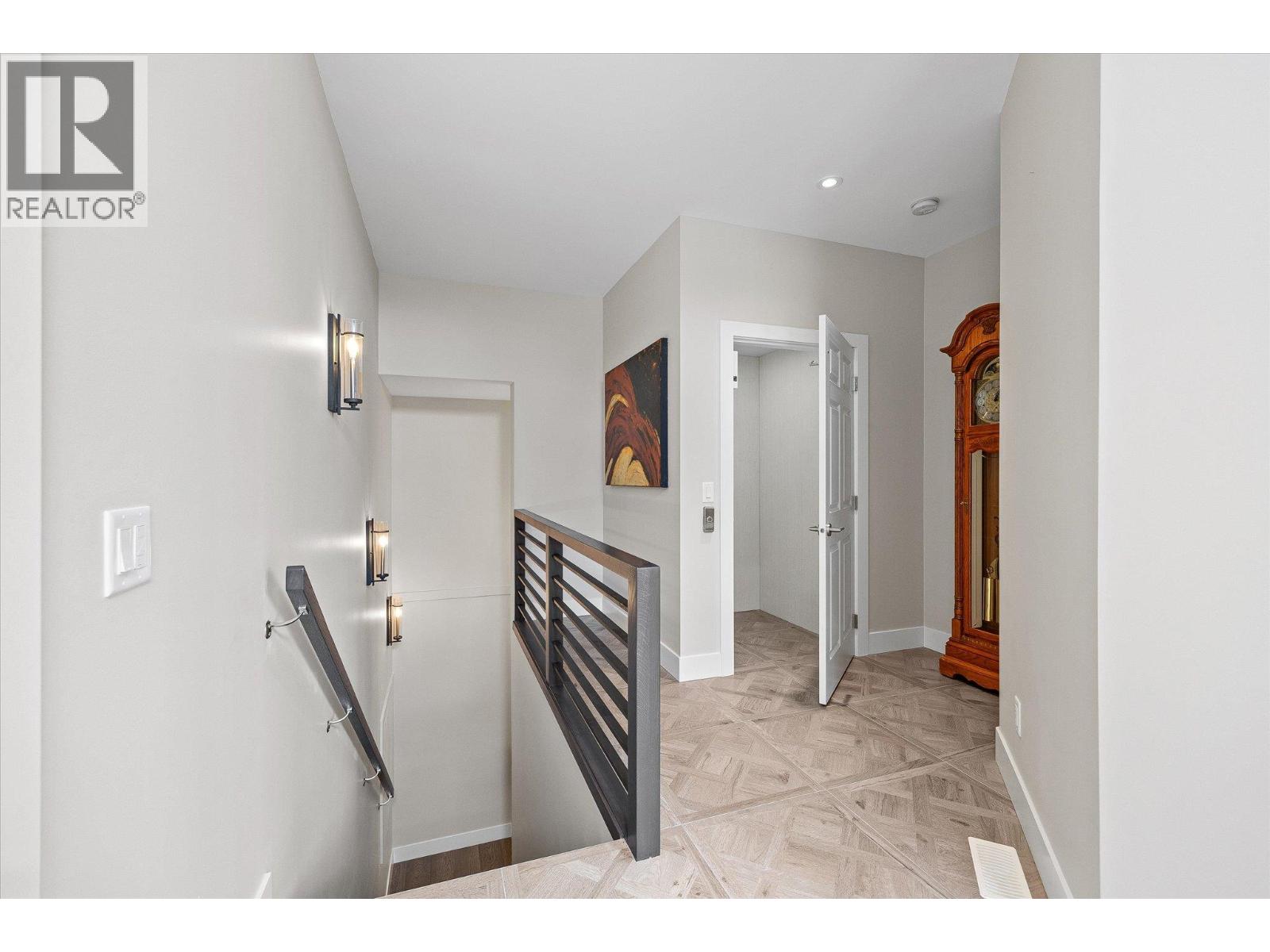 901 Westside Road S Unit# 22, West Kelowna