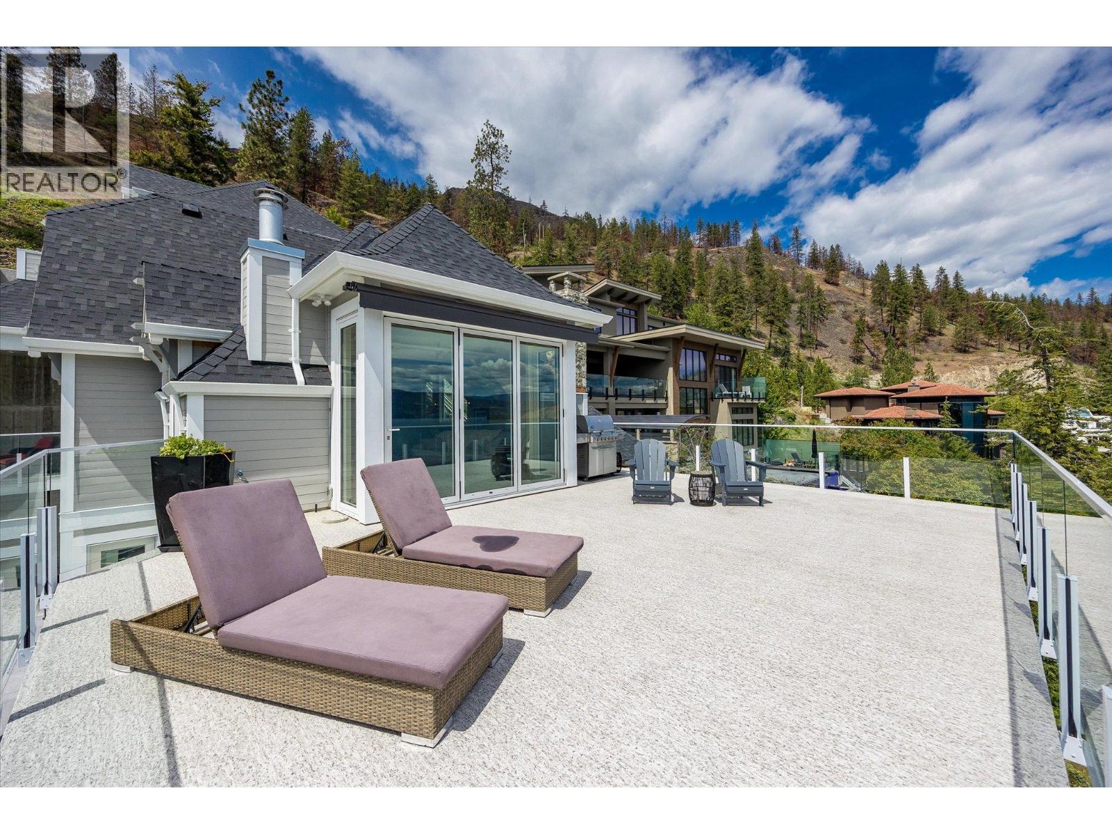 901 Westside Road S Unit# 22, West Kelowna