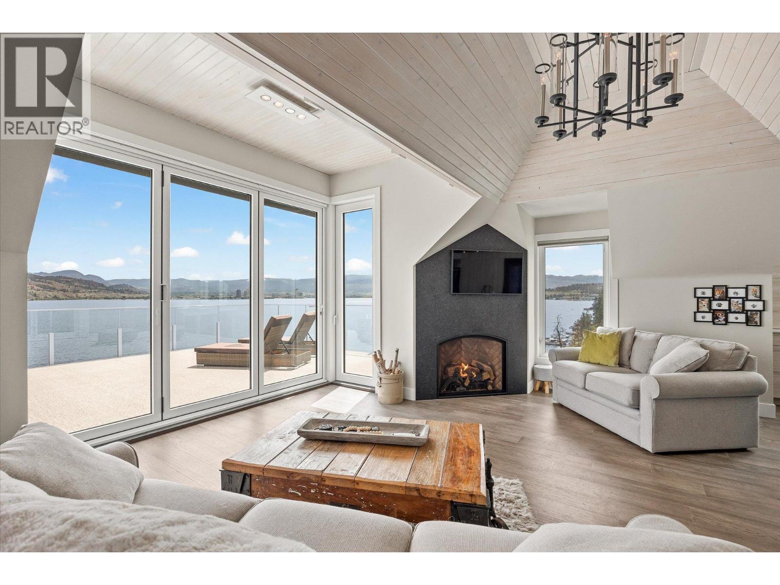 901 Westside Road S Unit# 22, West Kelowna