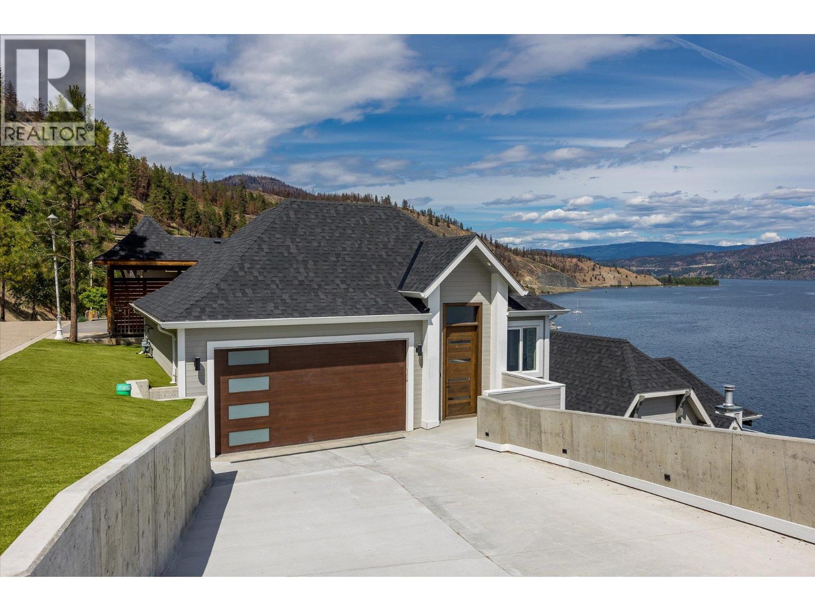 901 Westside Road S Unit# 22, West Kelowna