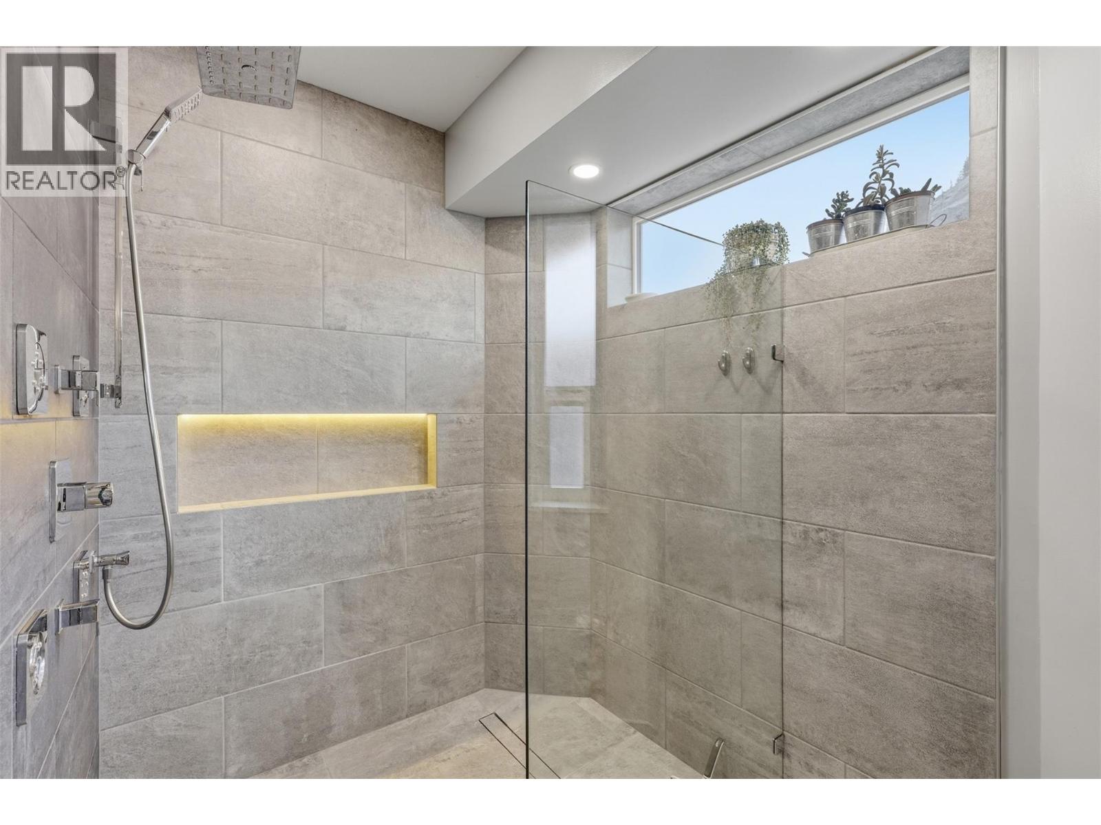 406 Chilco Avenue, Kamloops