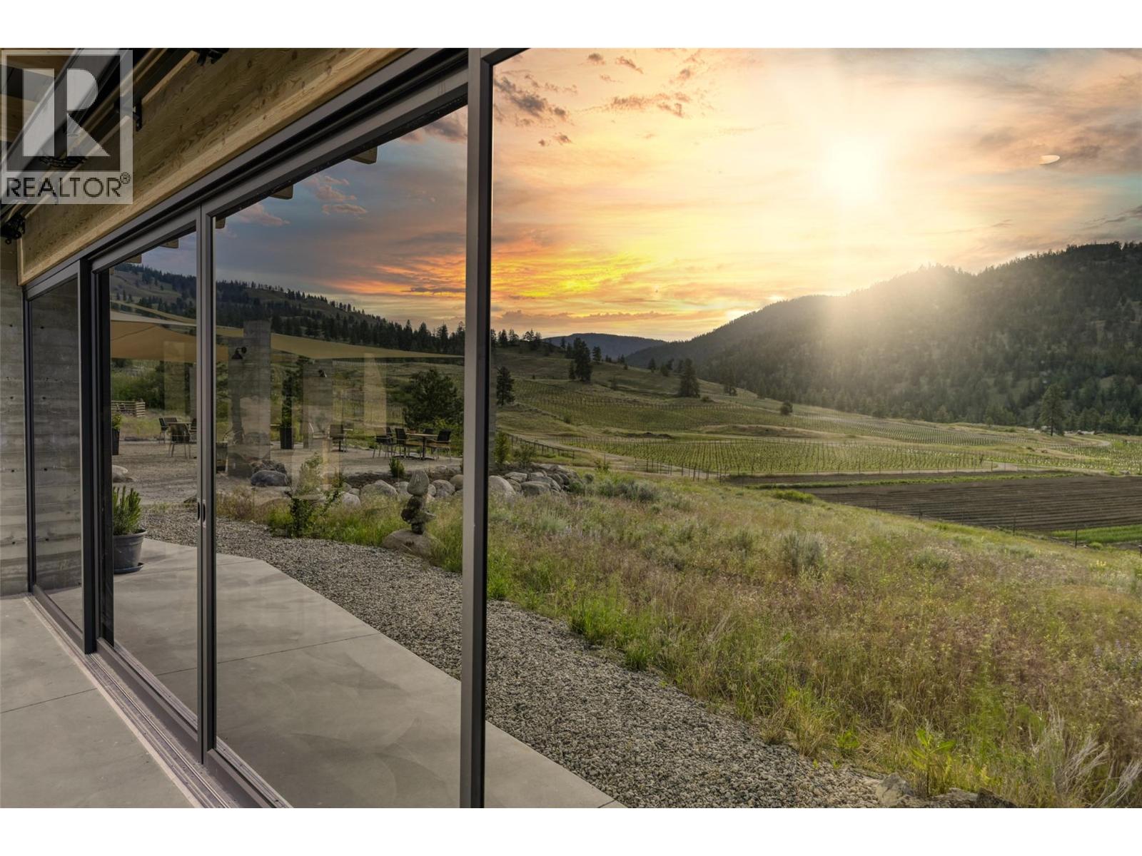 26405 Garnet Valley Road, Summerland