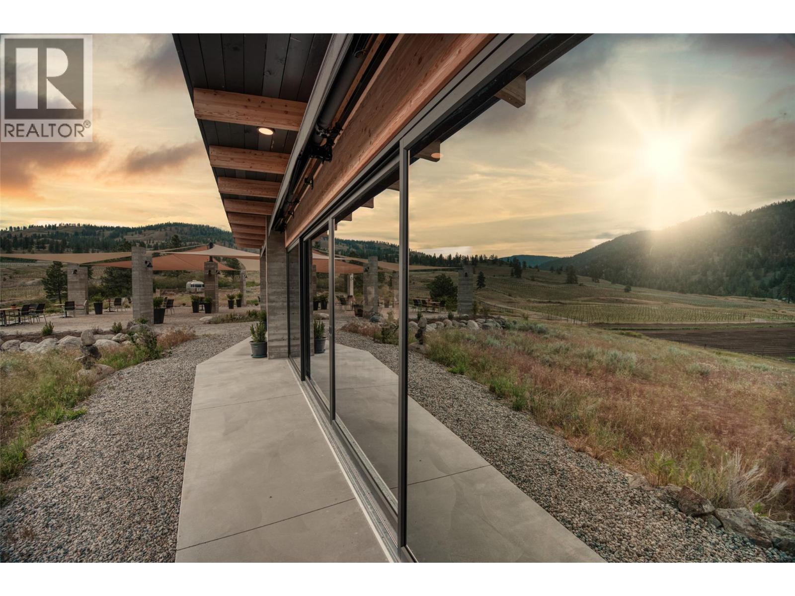26405 Garnet Valley Road, Summerland