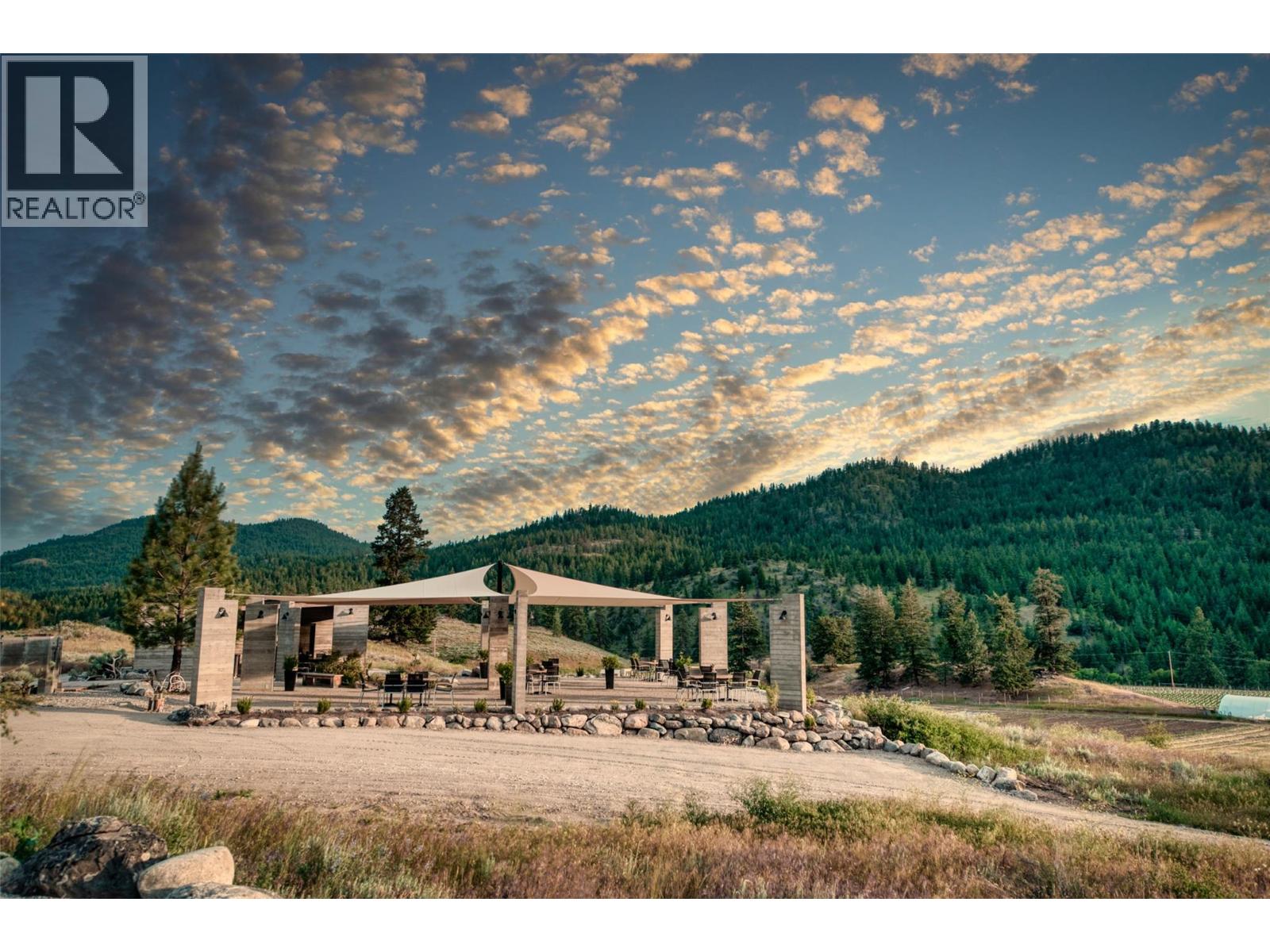 26405 Garnet Valley Road, Summerland
