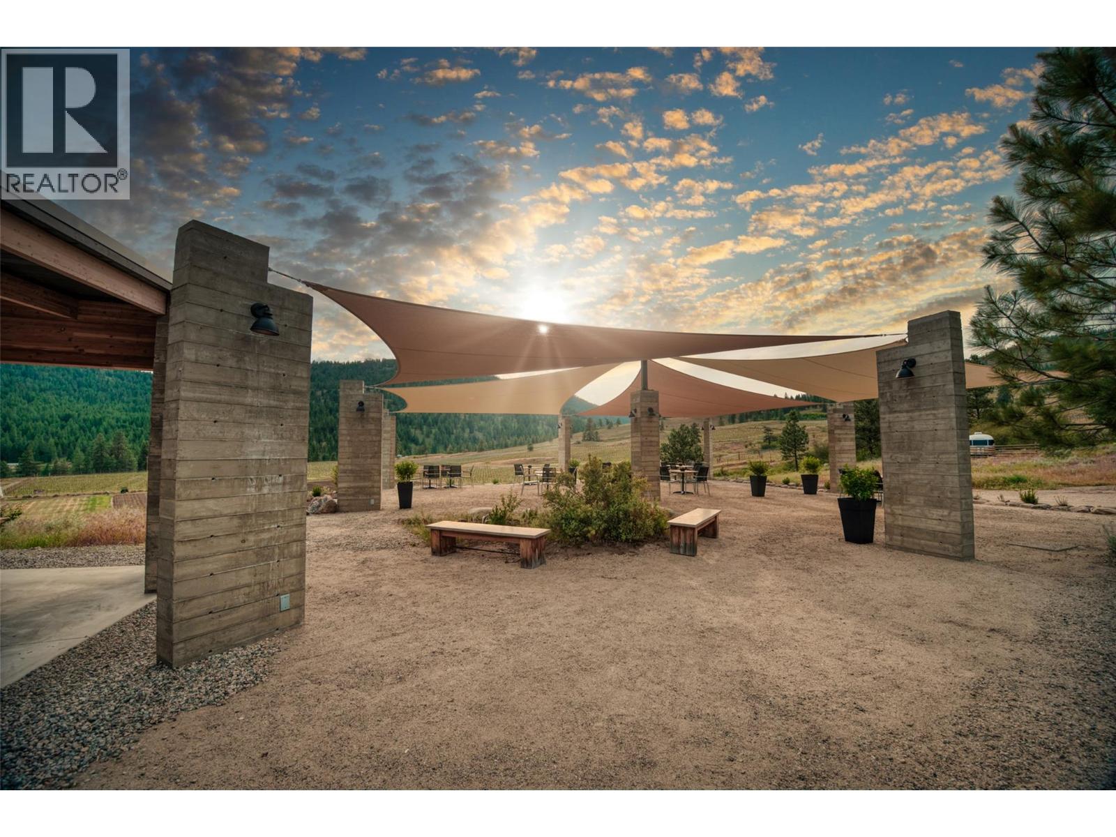 26405 Garnet Valley Road, Summerland