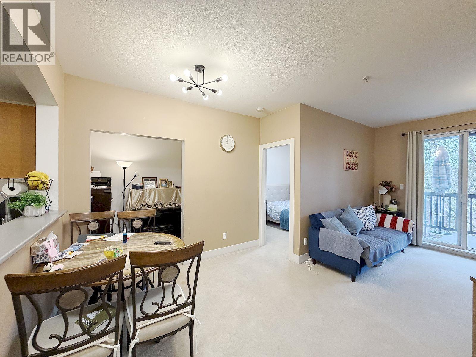 #310-9233 FERNDALE Road, Richmond