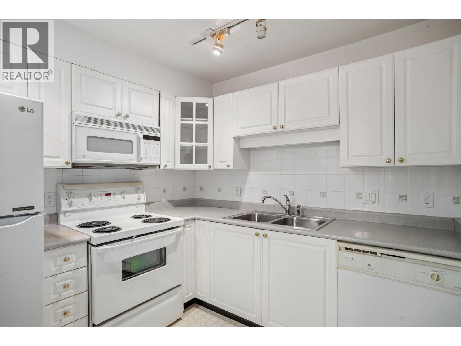 #102-8100 JONES Road, Richmond