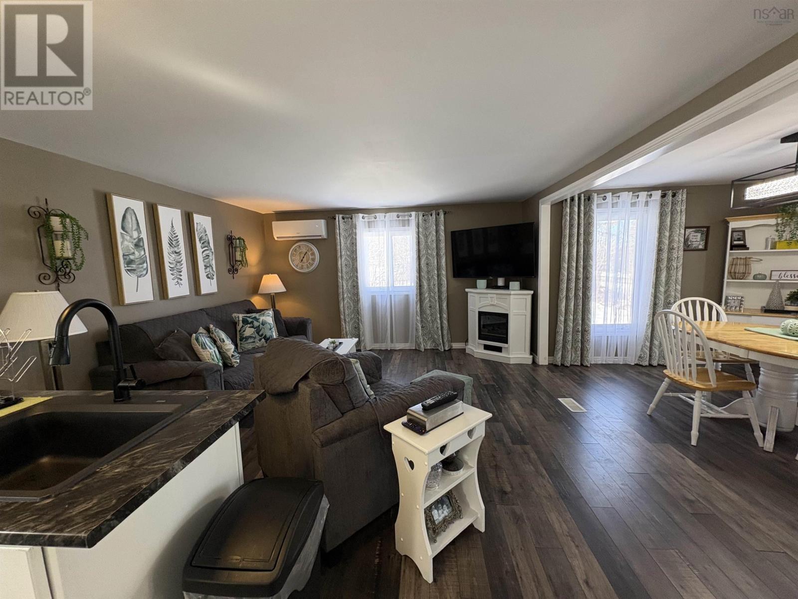 Property 6 of 22 of 5545 East River West Side Road