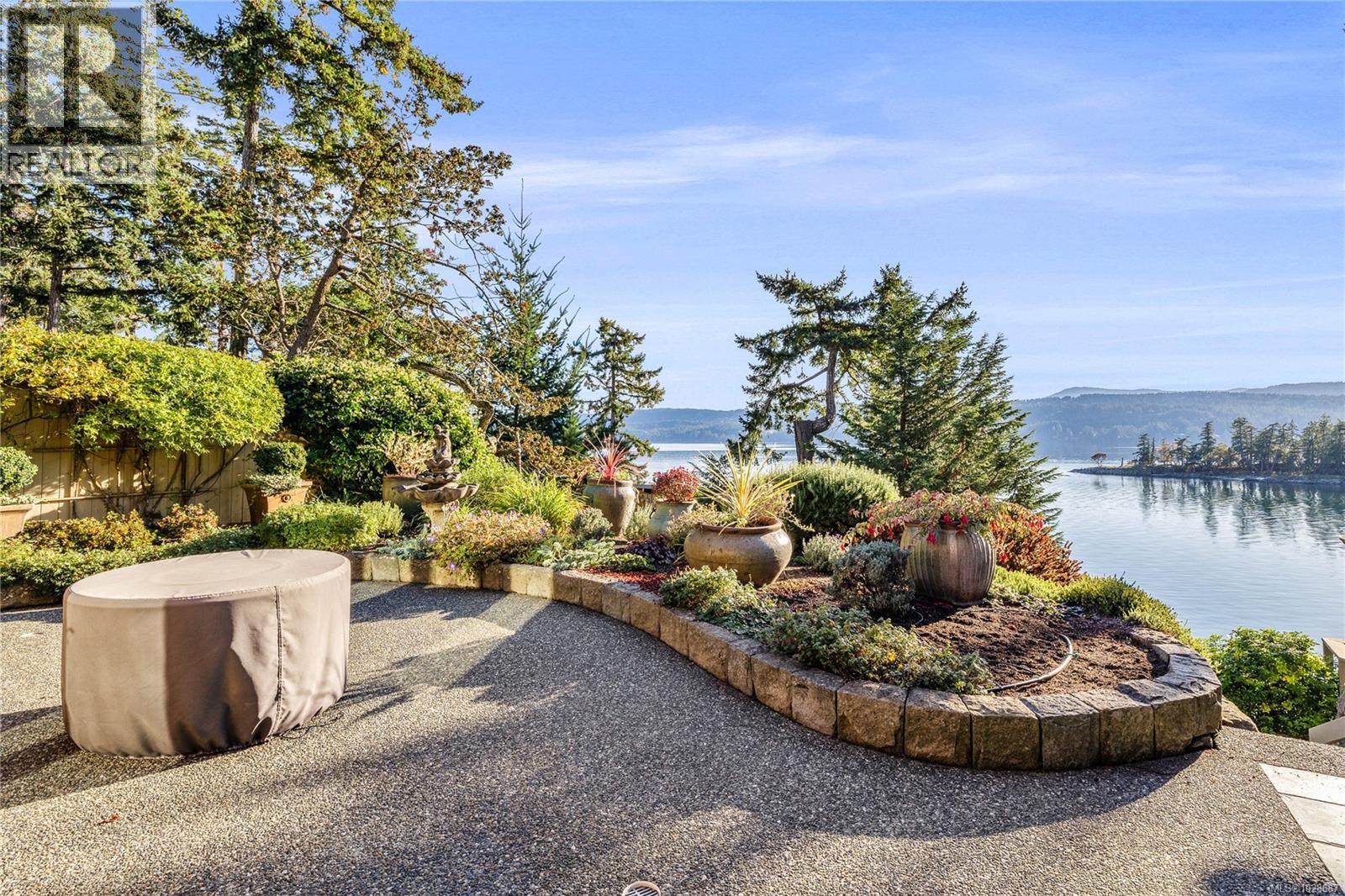  220 Scott Point Drive, Salt Spring