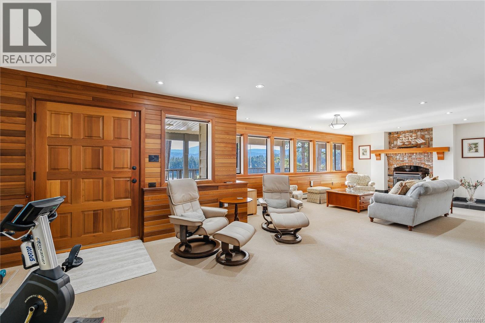  220 Scott Point Drive, Salt Spring