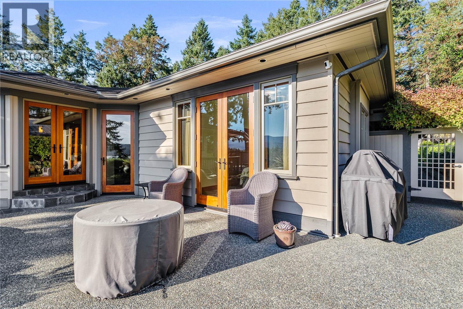  220 Scott Point Drive, Salt Spring