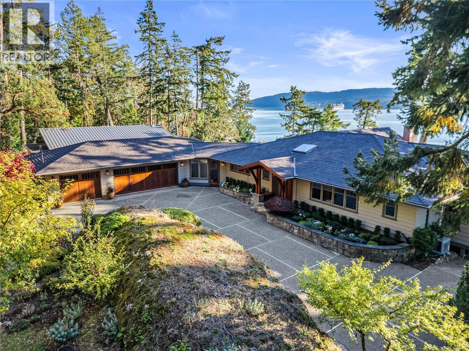  220 Scott Point Drive, Salt Spring