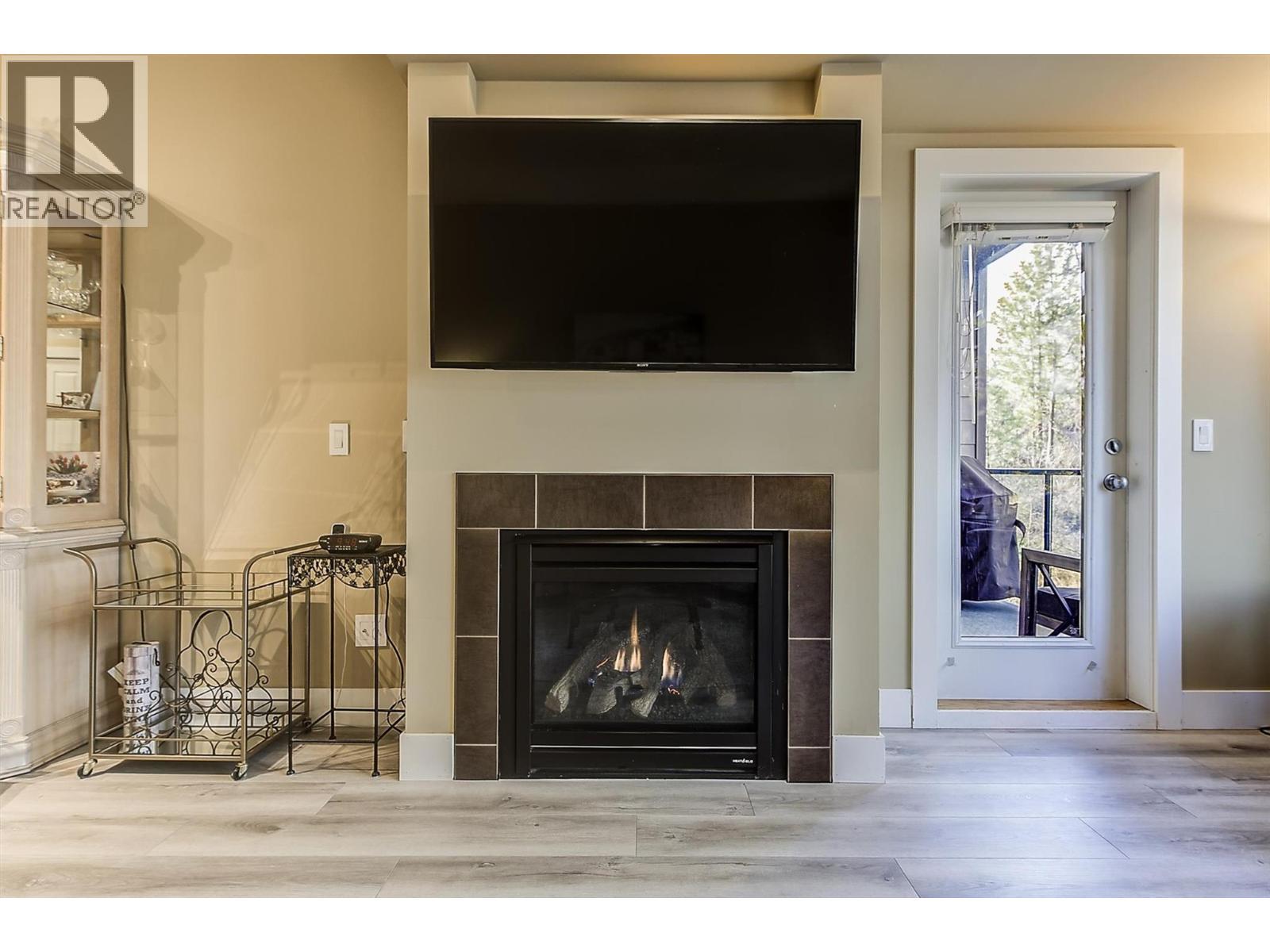 2532 Shoreline Drive Unit# 214, Lake Country