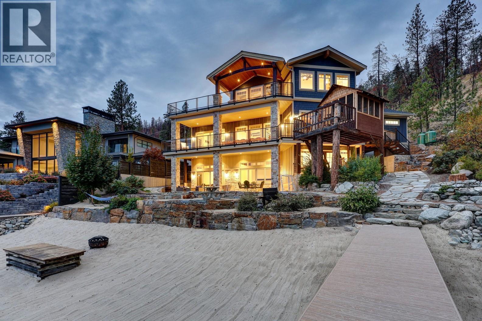 2329 Westside Place, Kelowna