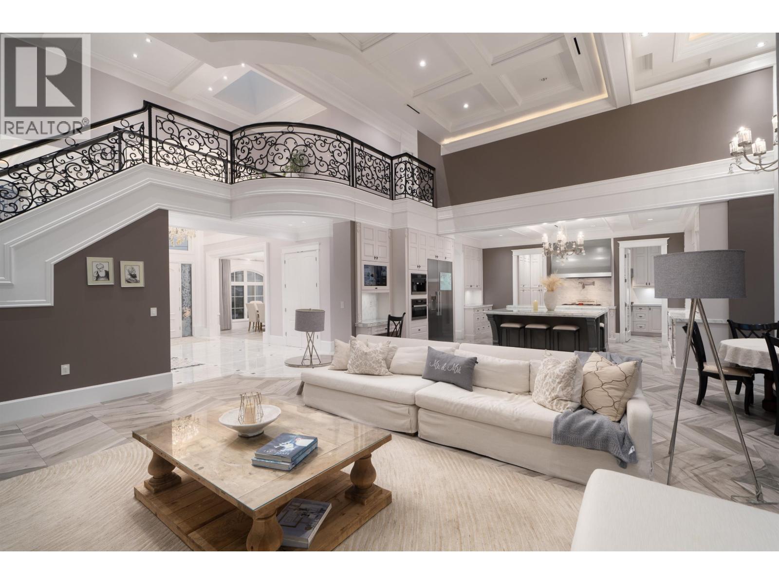 5711 RIVERDALE Drive, Richmond