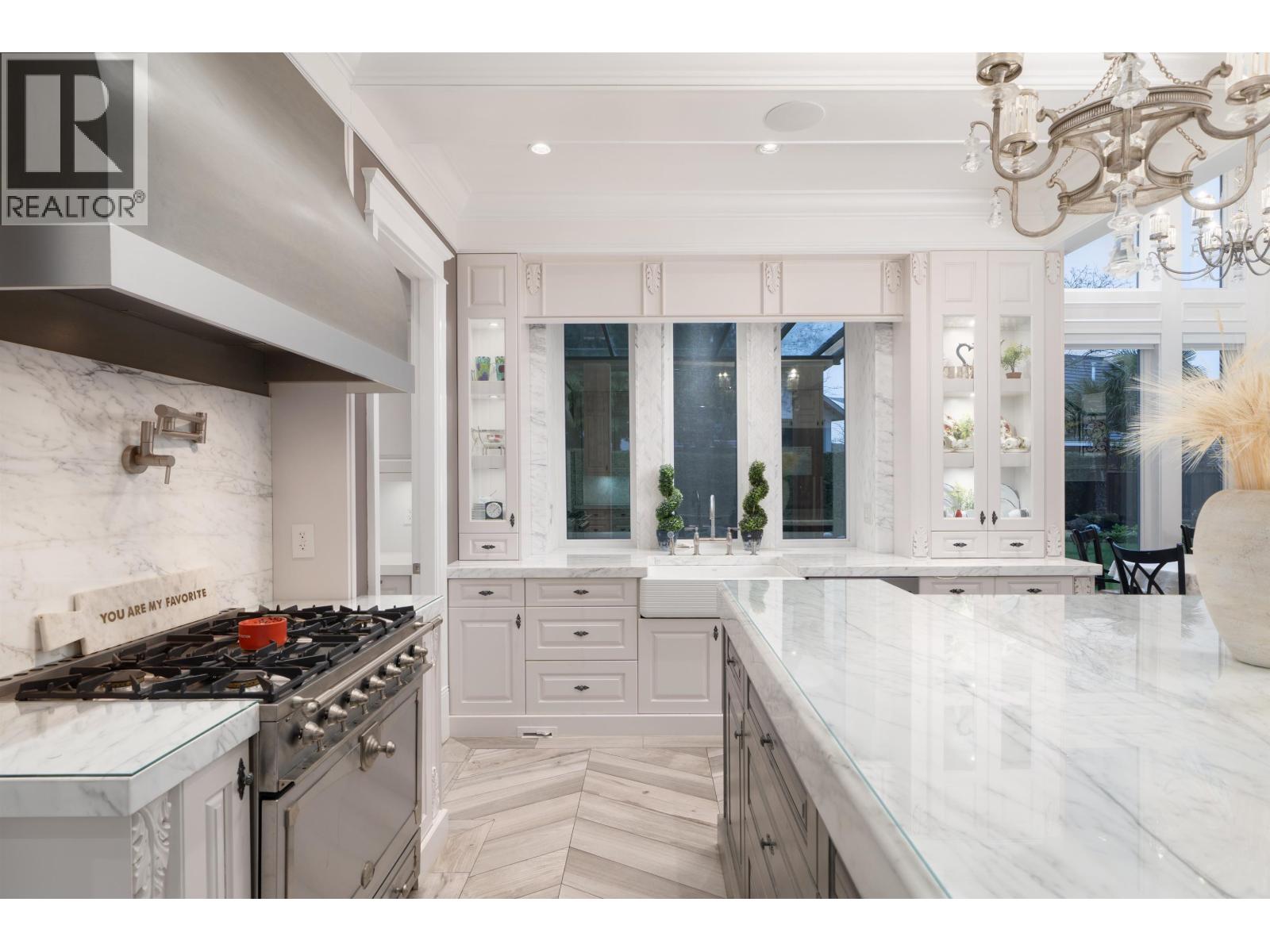 5711 RIVERDALE Drive, Richmond