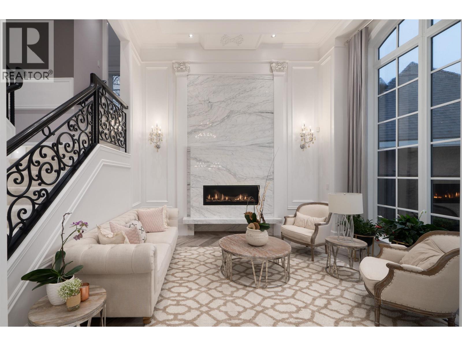 5711 RIVERDALE Drive, Richmond