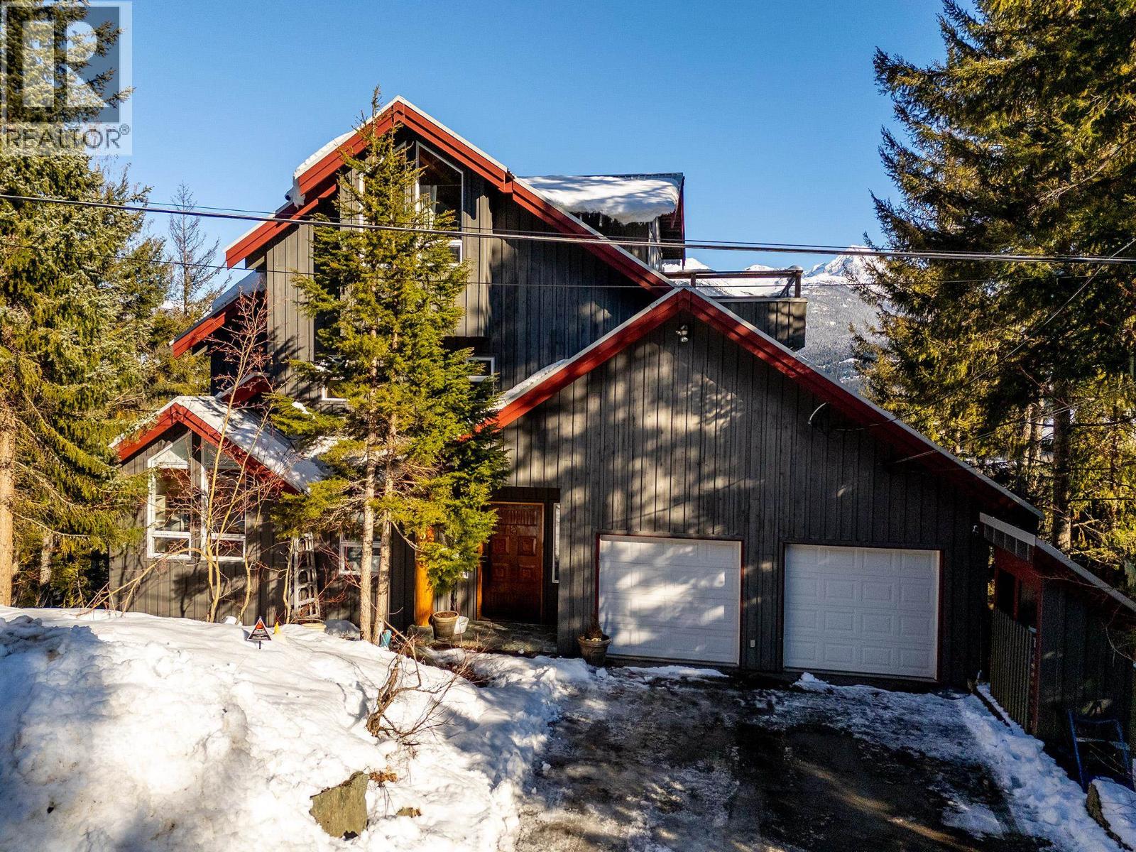 8373 MOUNTAIN VIEW DRIVE, Whistler