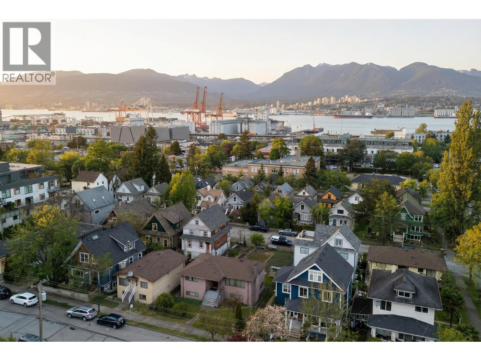 1955 TURNER STREET, Vancouver