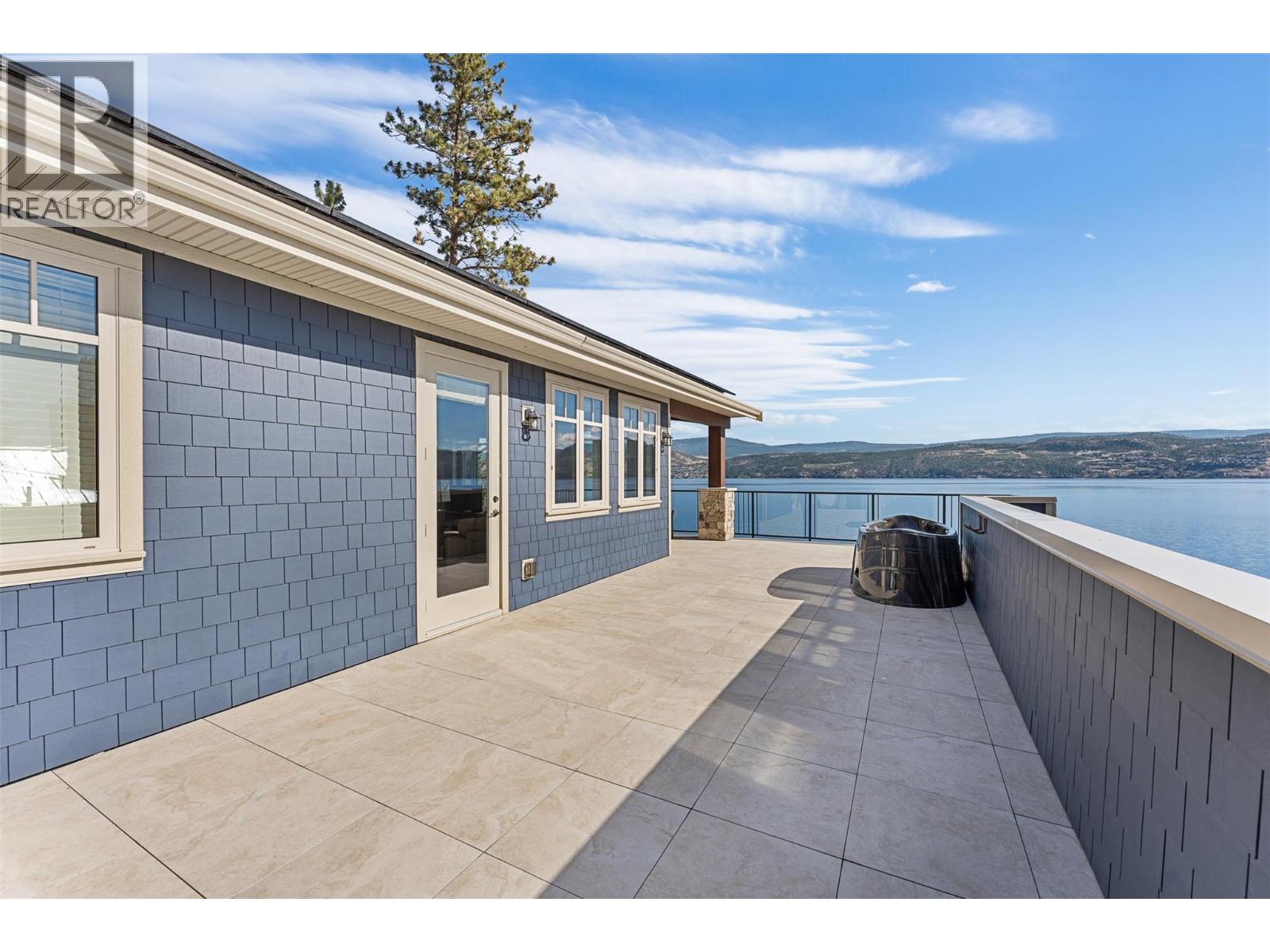 2329 Westside Place, Kelowna