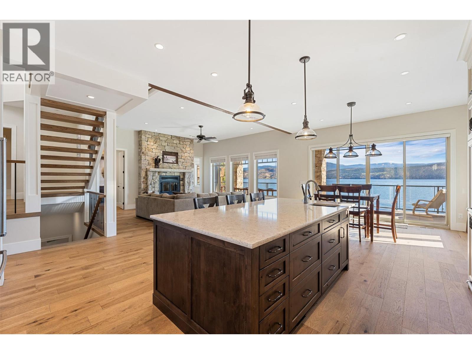 2329 Westside Place, Kelowna