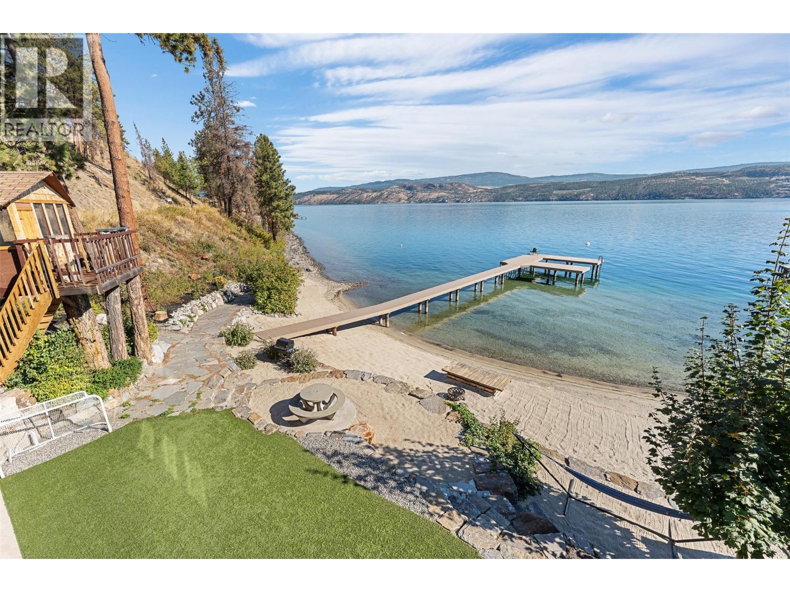 2329 Westside Place, Kelowna