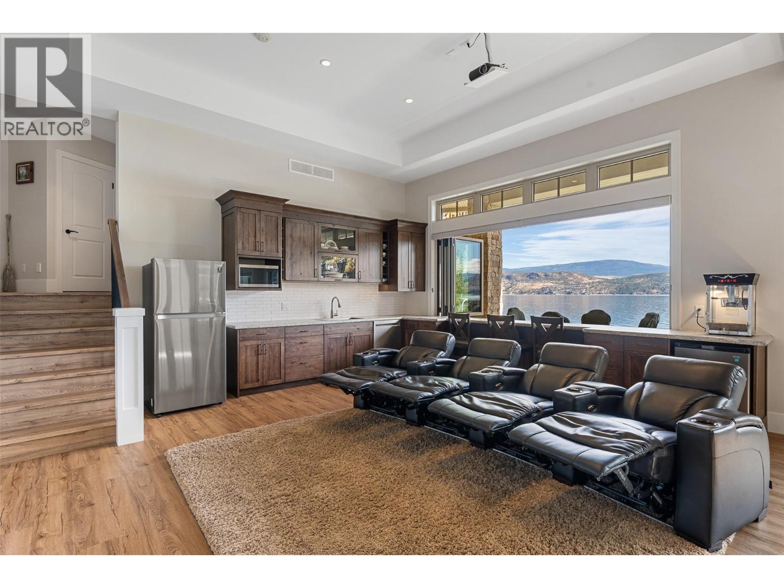 2329 Westside Place, Kelowna