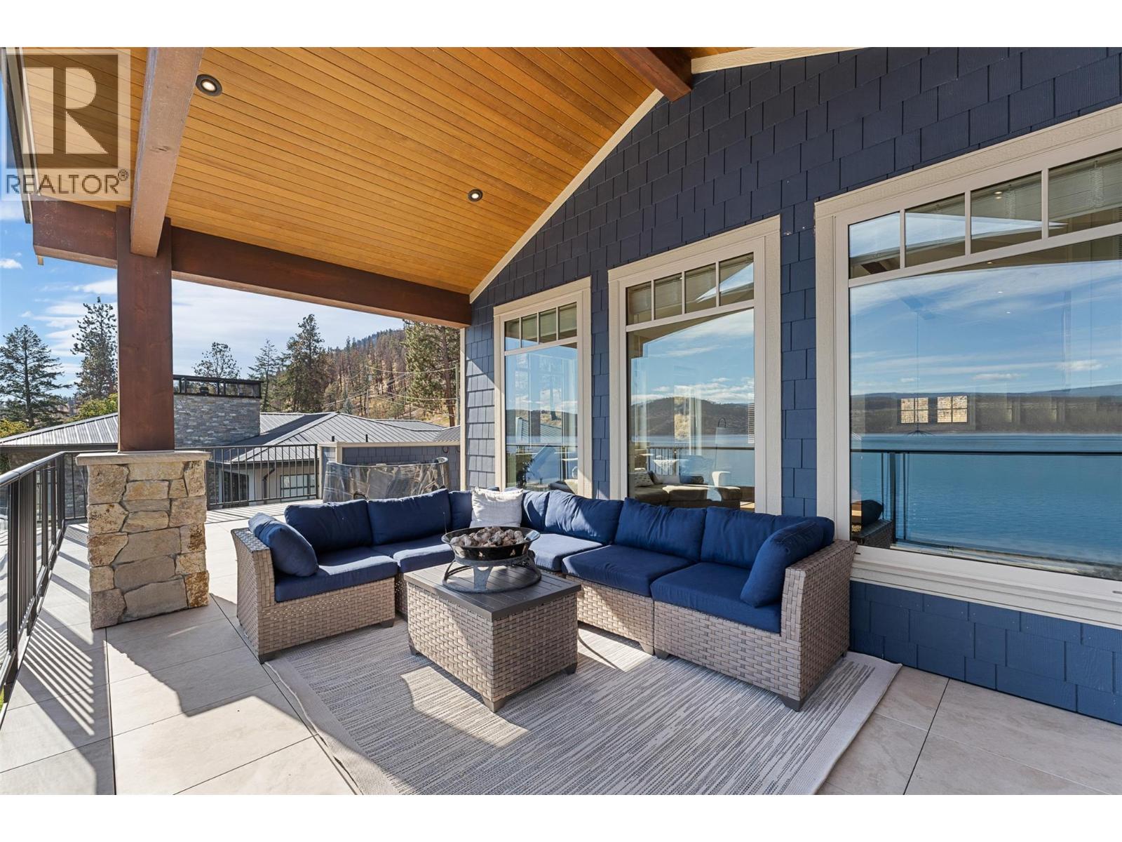 2329 Westside Place, Kelowna