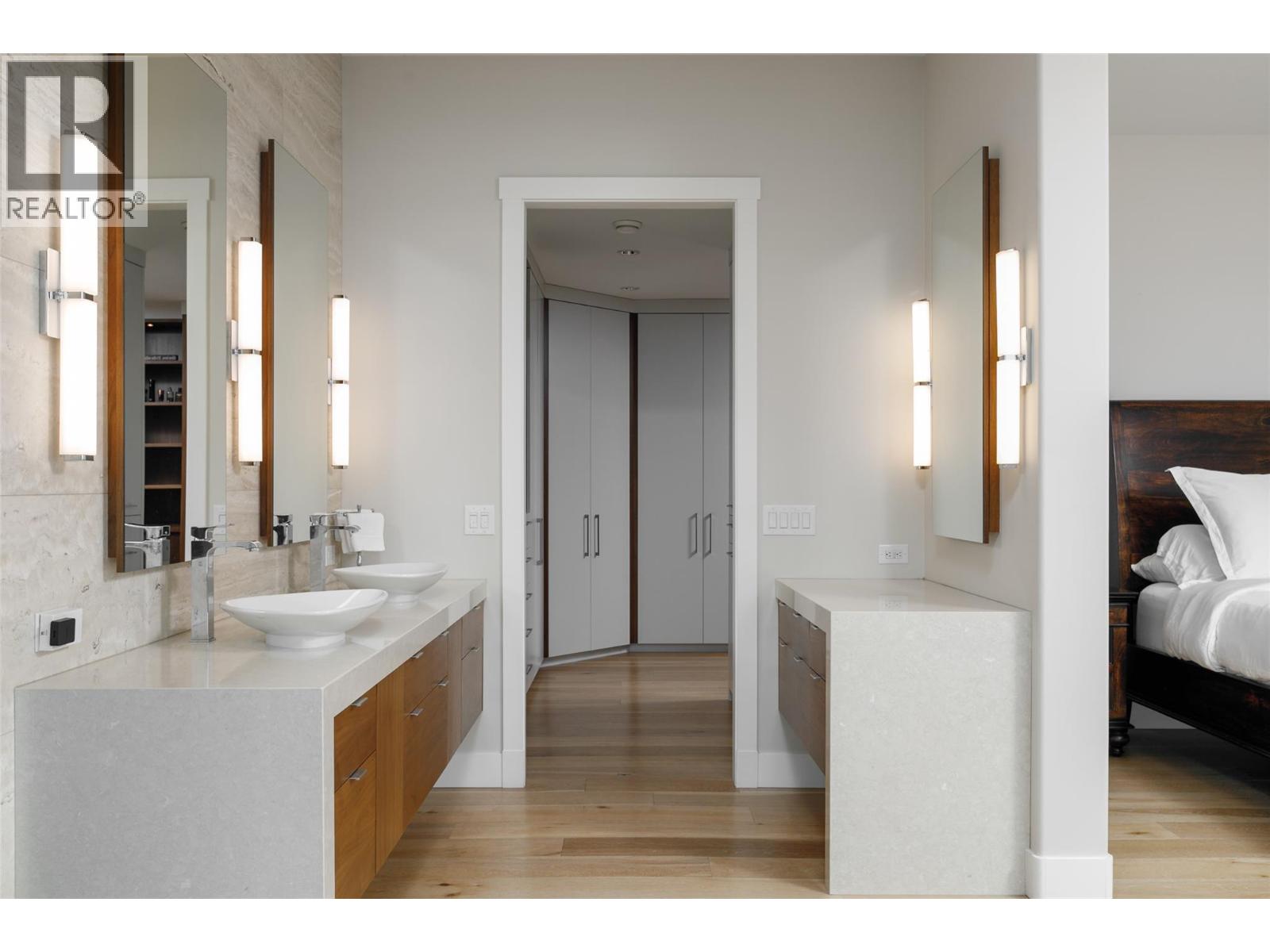 228 Caliburn Court, Kelowna