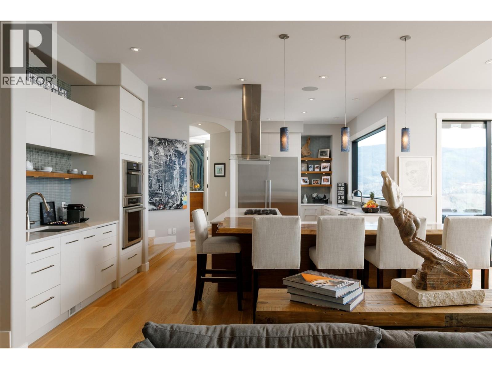 228 Caliburn Court, Kelowna